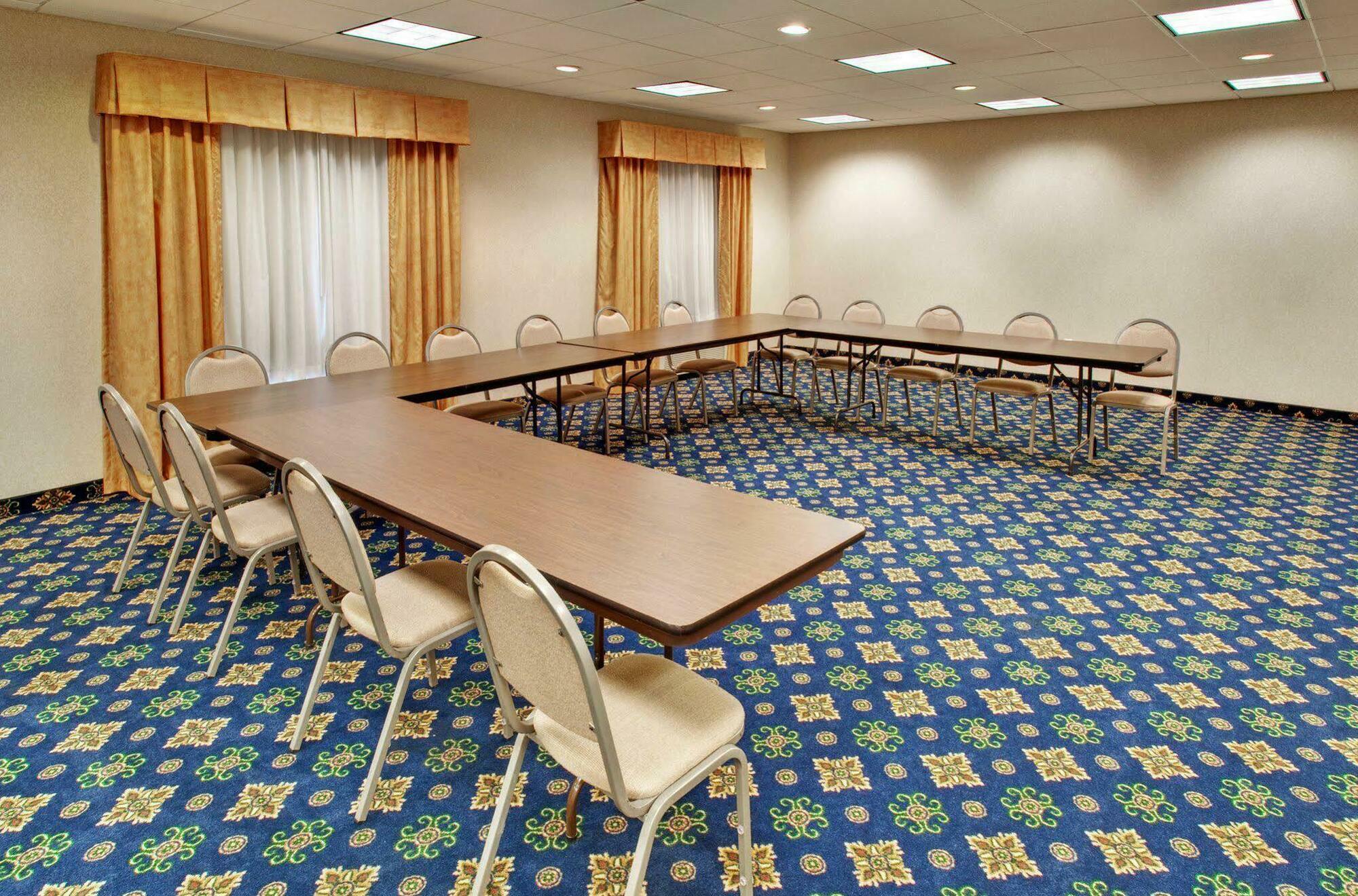 Holiday Inn Express & Suites - Dickinson By Ihg Udogodnienia zdjęcie